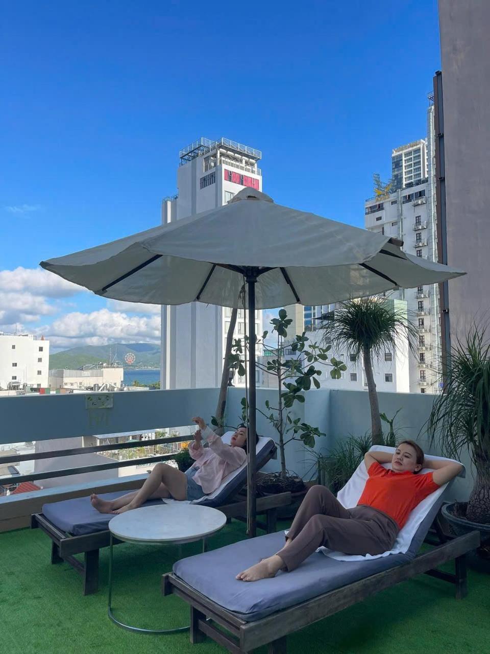 King Hotel Nha Trang Buitenkant foto